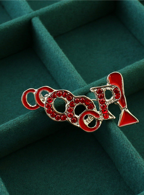 复古风时尚红色满钻OO-OOP希腊字母胸针女装饰别针个性配饰
