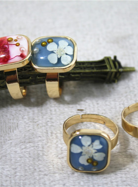 方形干花树脂开口戒指粉色调节