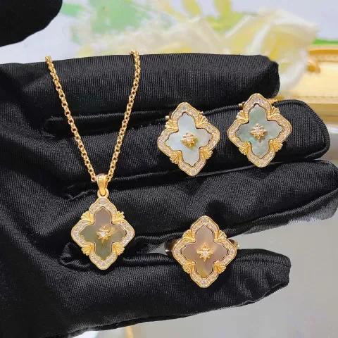 宫廷风四叶草项链意大利戒指手链白贝母复古耳钉套装红玛瑙布拉提