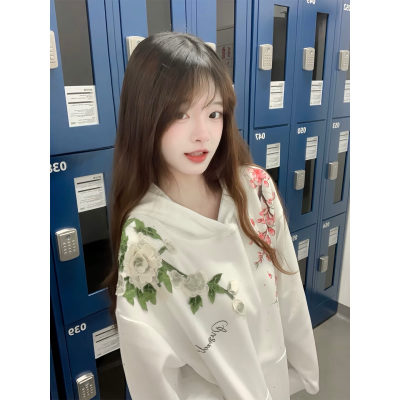 国潮牌花卉刺绣连帽卫衣