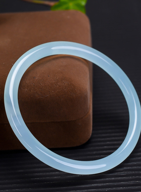 天然巴西冰种浅蓝色玛瑙玉镯冰透小清新正品玉髓美人镯百搭包邮