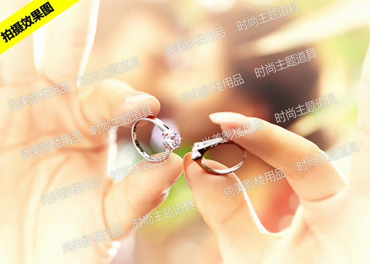 高档绒布戒指盒婚纱摄影道具旅拍求爱影楼拍照拍摄婚礼求婚首饰盒