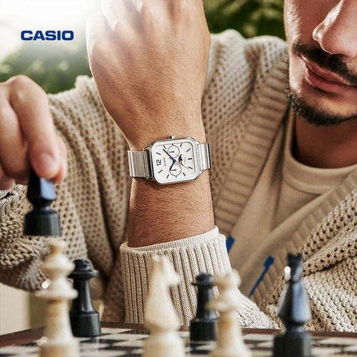 卡西欧月相手表复古时尚