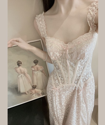 玻璃糖 法式千金风重工蕾丝吊带鱼骨连衣裙轻礼服裙