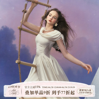 法式设计感缎面小白裙高级感
