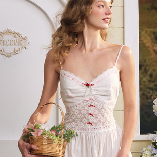 LaceMade 小圣女果 法式甜美吊带白色连衣裙长款收腰度假裙夏季女