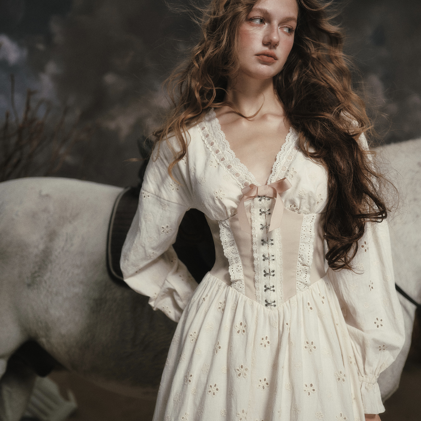 LaceMade 白巧战士 法式牛仔风收腰棉质假两件v领显瘦长袖连衣裙