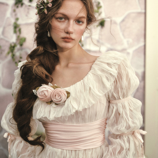 LaceMade 王后衬裙 法式古典仙女风公主裙玫瑰奶油绉纱长袖连衣裙