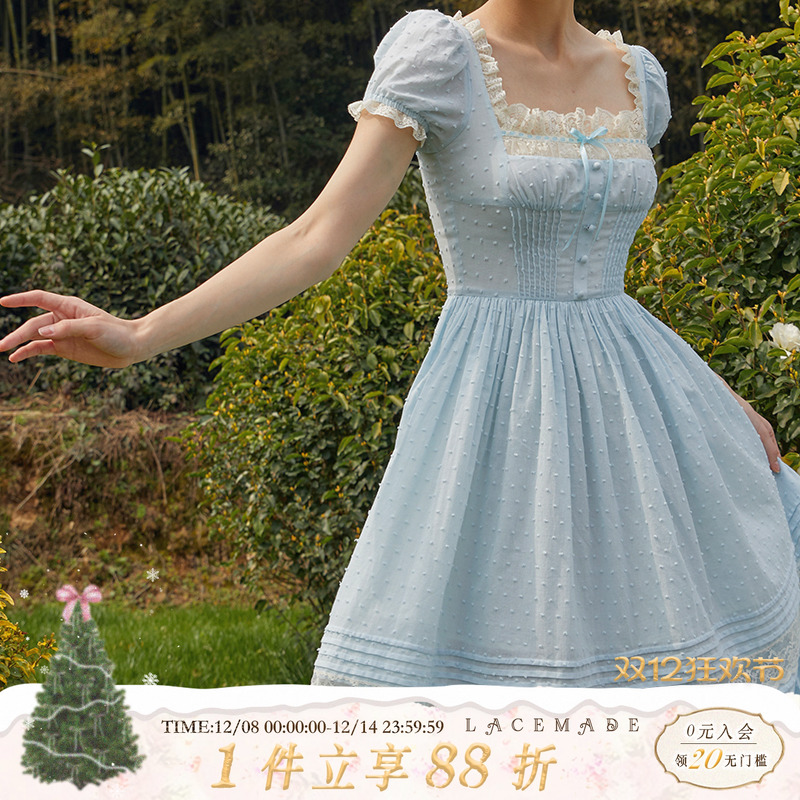 宫廷风复古重工气质连衣裙