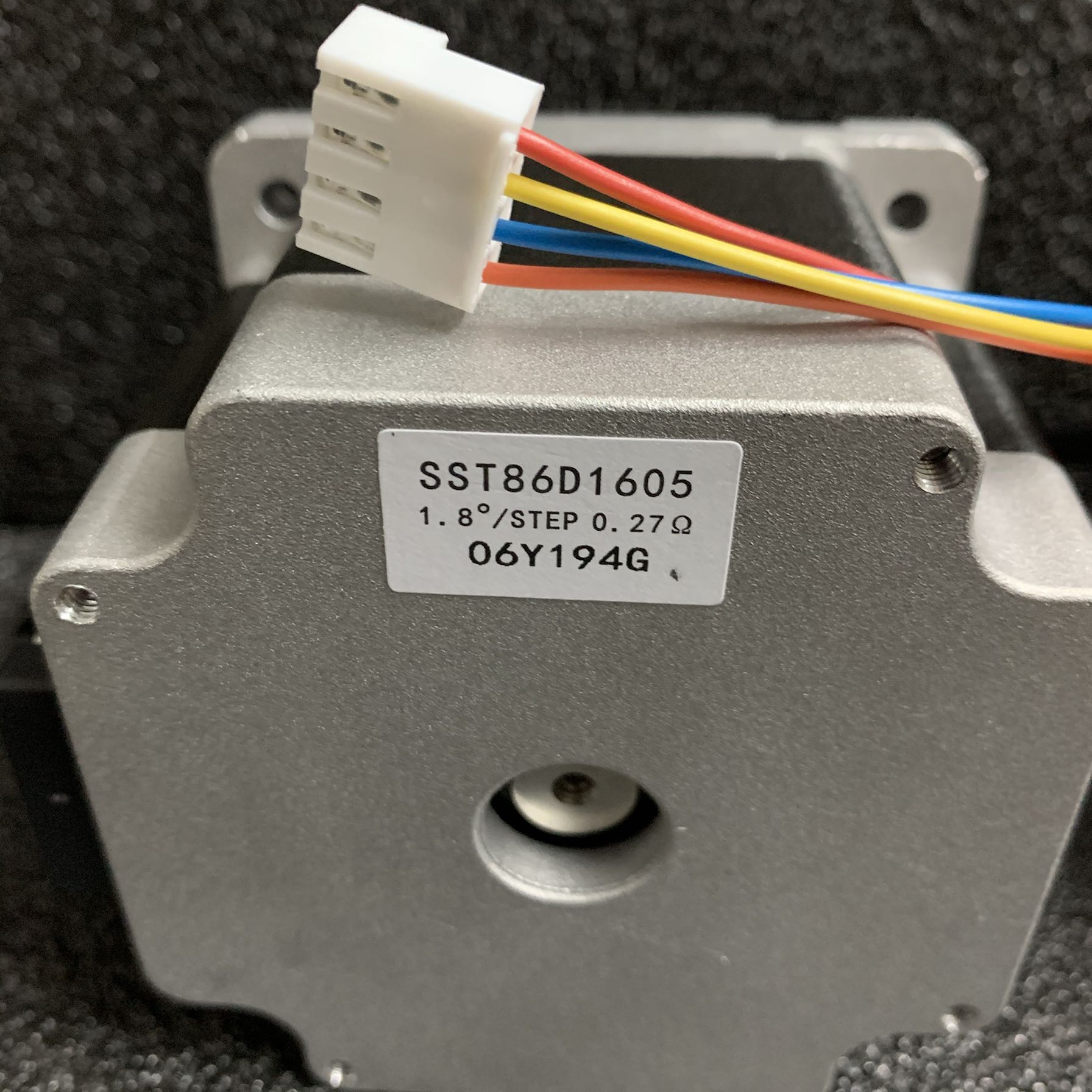 日本信浓马达SHINANO KENSHI 步进电机 SST86D1605大力矩高转速