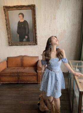 Hewear微胖m m 蔷薇日记 r格纹花一字肩连衣IRP裙女显瘦褶皱碎裙