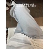 浅蓝色