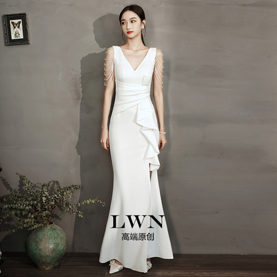 名媛白色高端轻奢小众鱼尾晚礼服