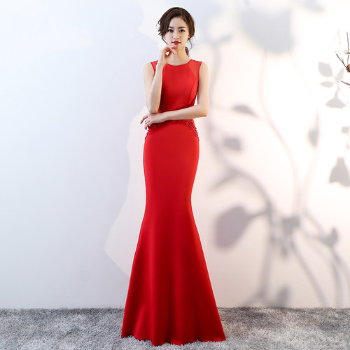 鱼尾敬酒服新娘2021缎面红色结婚