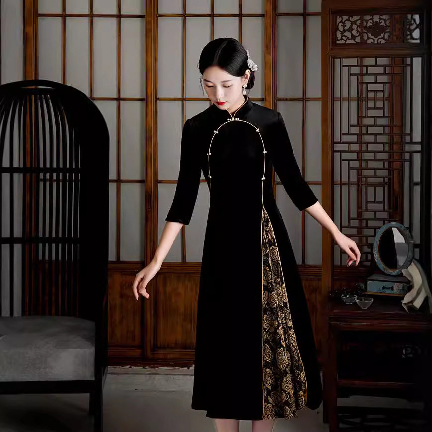 2026春款老上海年轻款妈妈装婚庆礼服黑色金边复古时尚旗袍连衣裙
