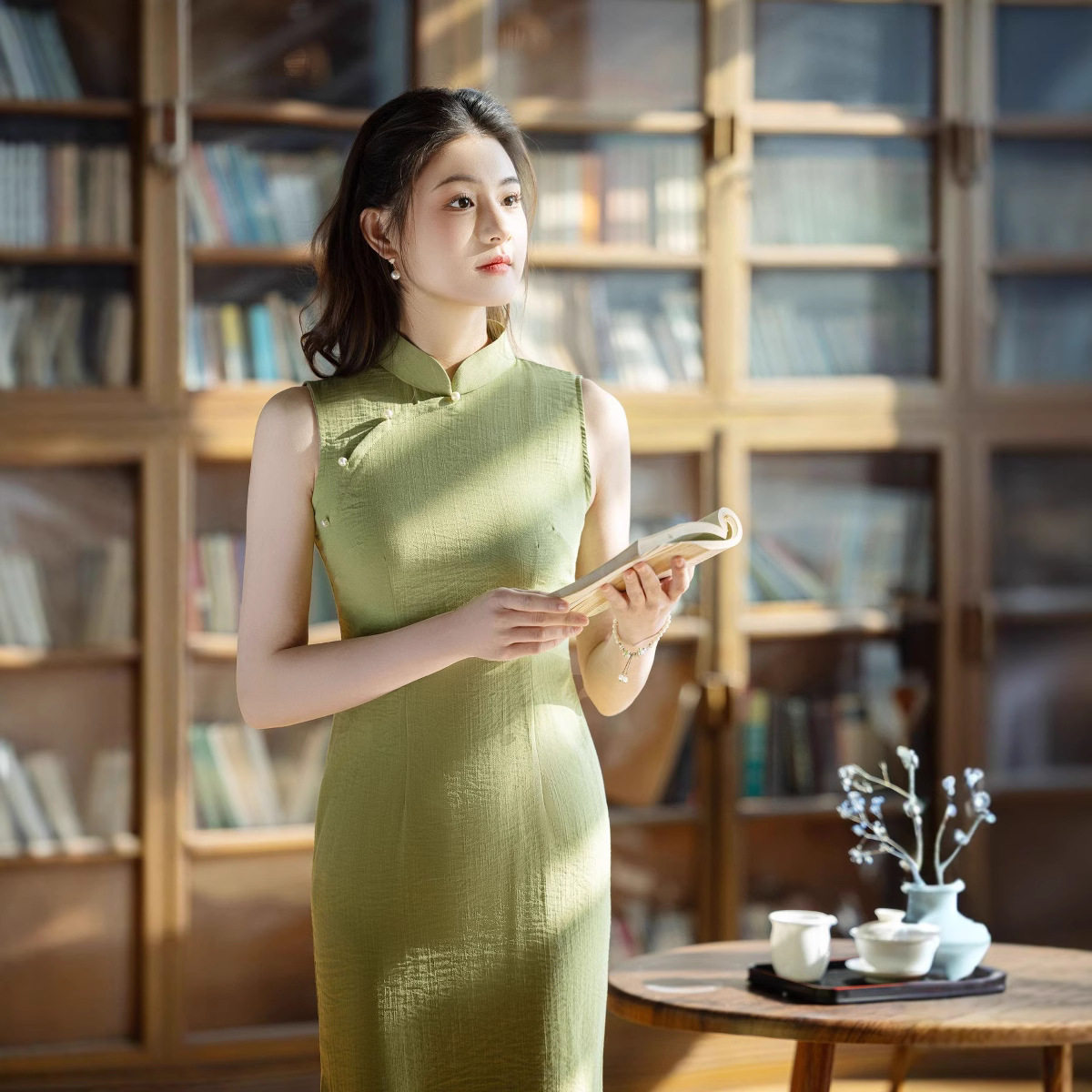 礼服复古风无袖旗袍2026年春季新款简约改良新中式日常可穿年轻款图片
