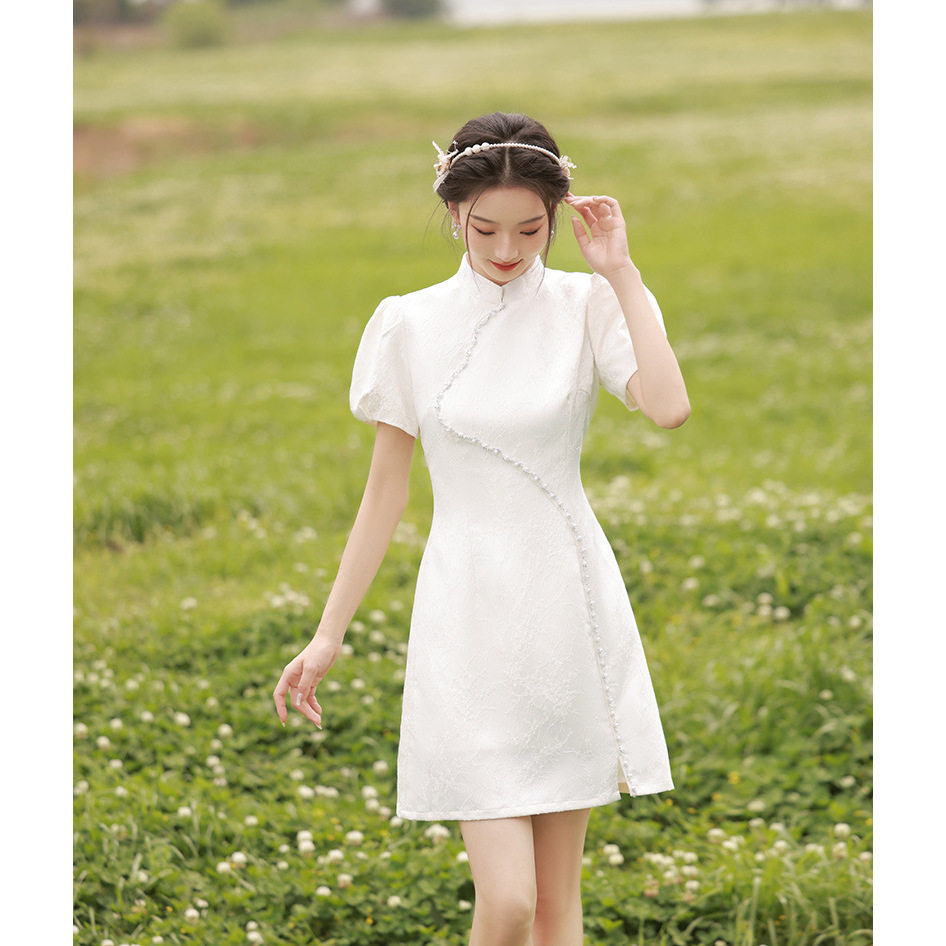 2026年夏新款改良旗袍短款单层轻薄礼服日常出游白连衣裙礼服年轻