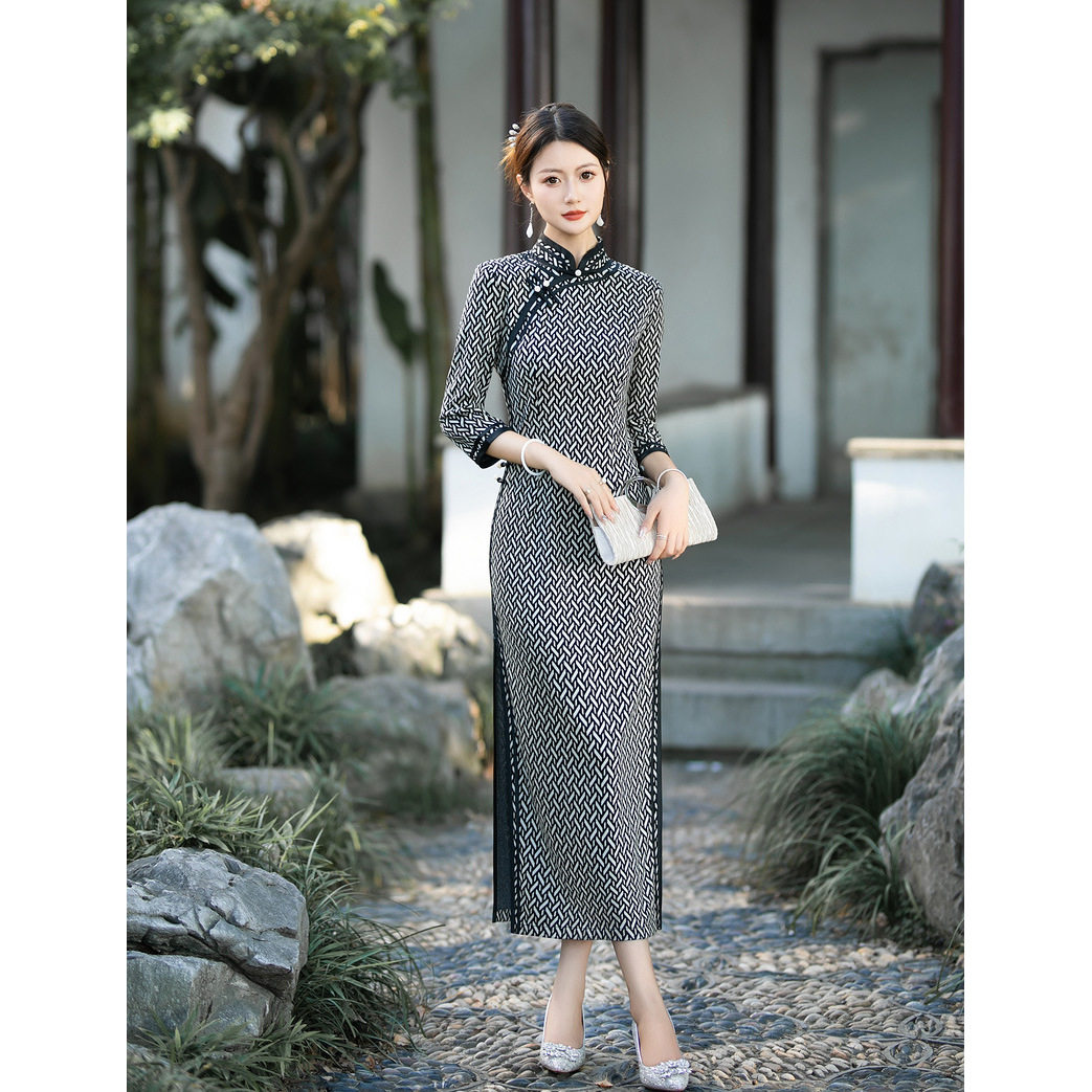 女旗袍秋冬装长袖保暖连衣裙中年妈妈年轻洋气日常礼服大码中国风