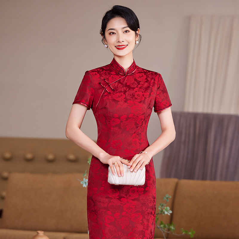 新品旗袍2025年早春新款改良新款新中式女妈妈装素雅显瘦日常可穿