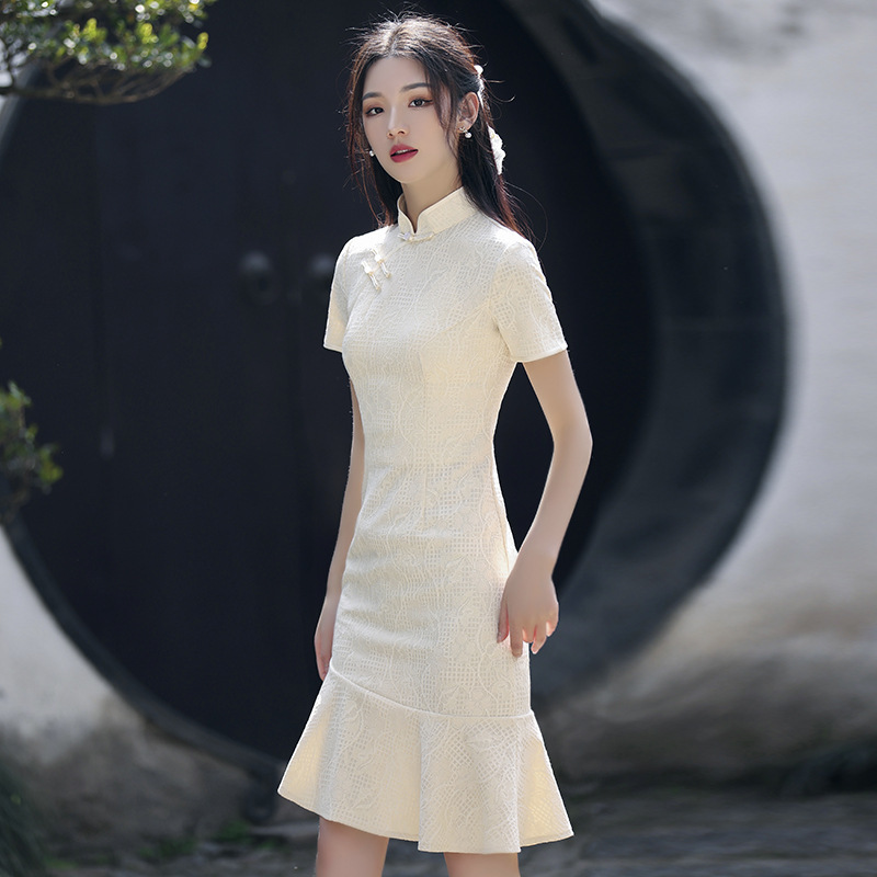 改良旗袍女2025年新款年轻款少女高端气质小个子高级感日常鱼尾裙
