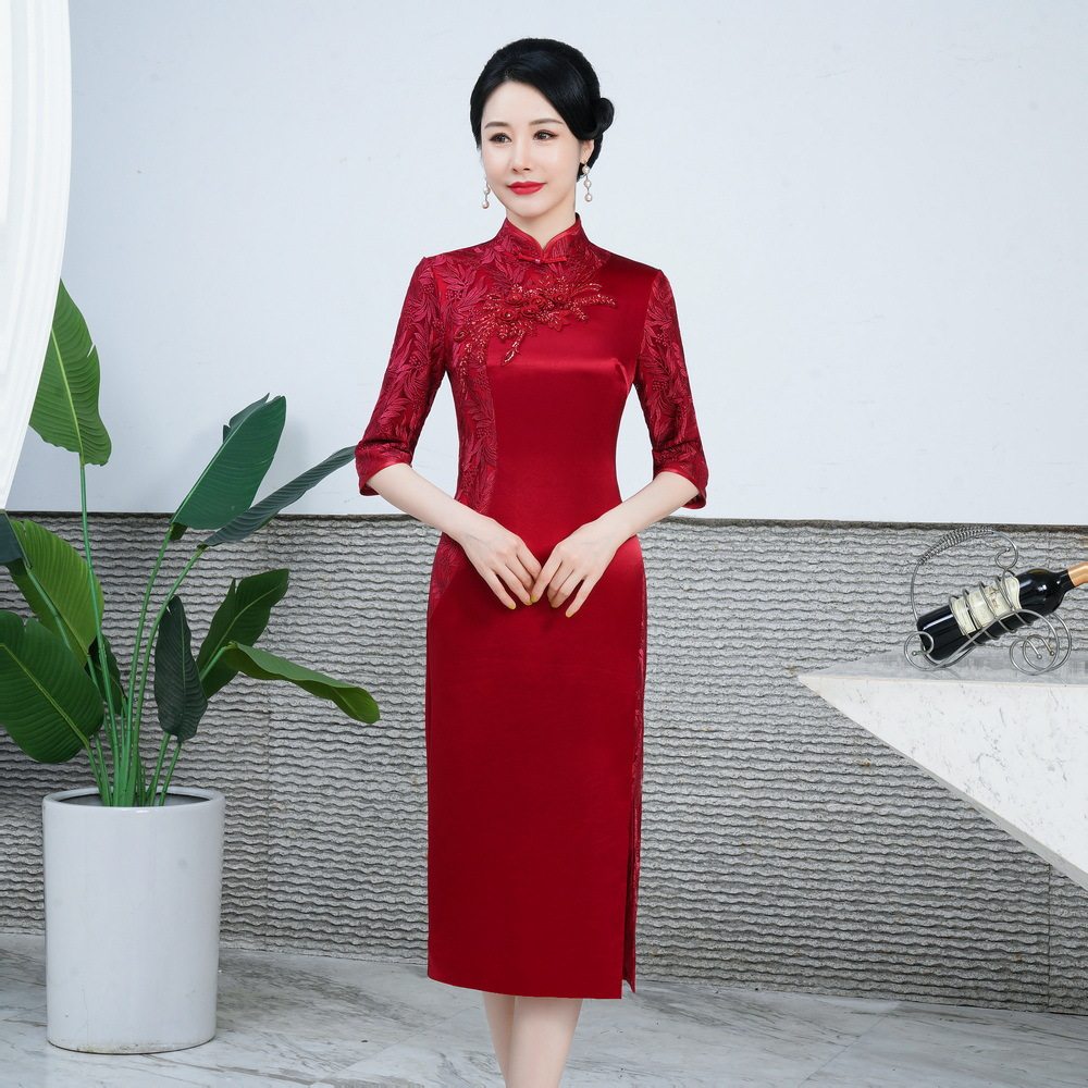 2026秋季新款醋酸改良拼接蕾丝旗袍喜婆婆喜妈妈装复古修身中长款