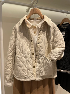 卢昱晓同款依恋2023冬季新款复古风菱格短款棉服外套女EEJPD4TY01