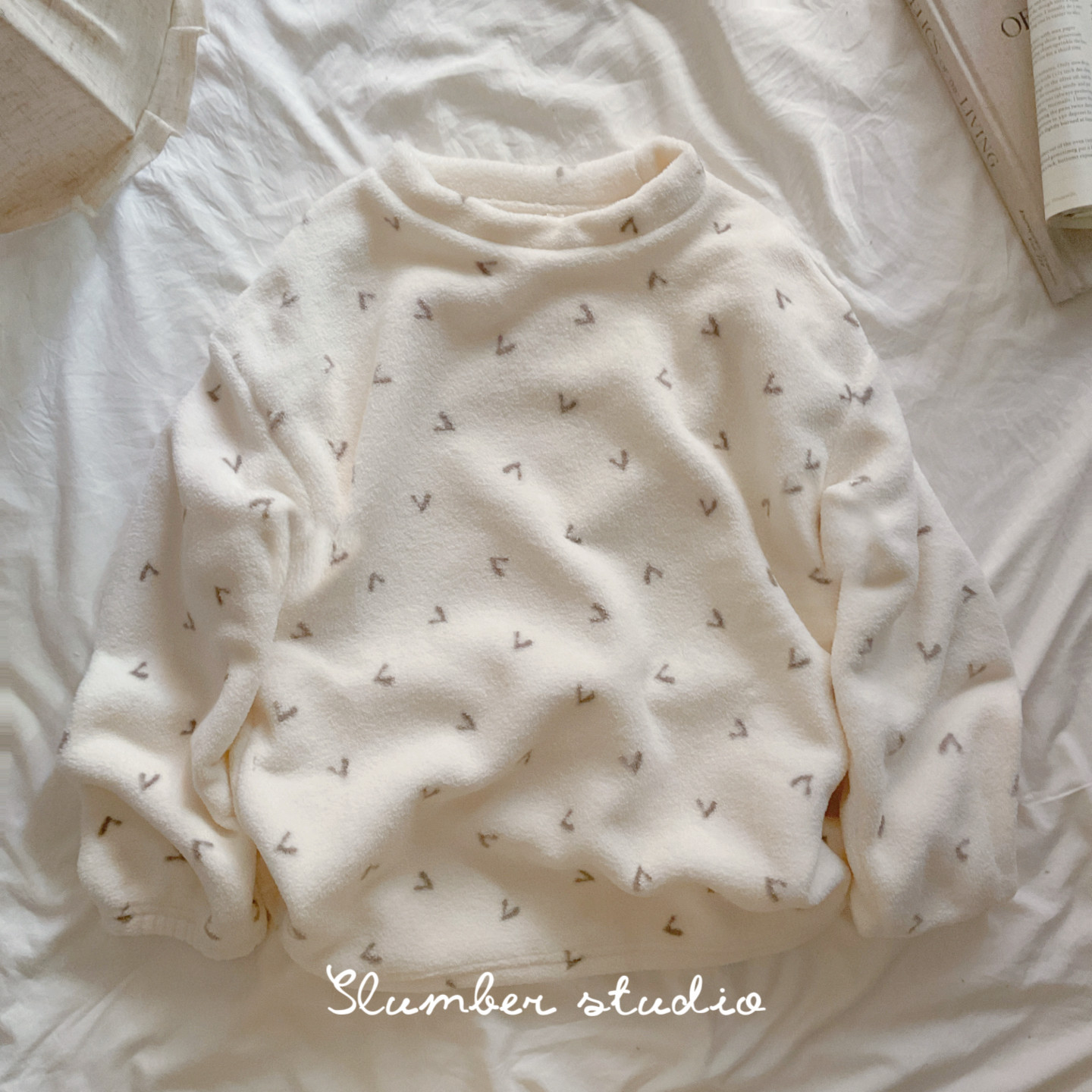 Basic Wear冬季女款加厚小颗粒法兰绒蓄热保暖睡衣圆领套头上衣