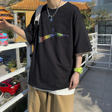 黑色