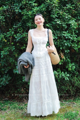 白色蕾丝连衣裙女春季2026新款中长款a字裙子高腰显瘦大摆裙伞裙