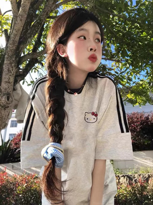 白灰色三条杠短袖t恤女童夏季2025新款卡通hellokitty宽松上衣潮