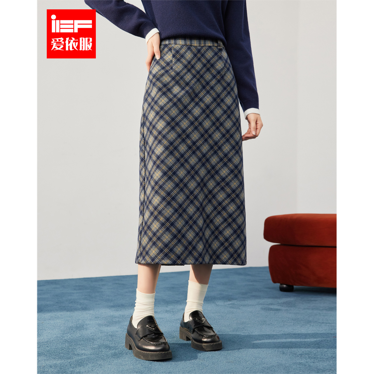 IEF/爱依服半身裙2025秋冬新款韩版复古文艺通勤气质呢绒长包裙