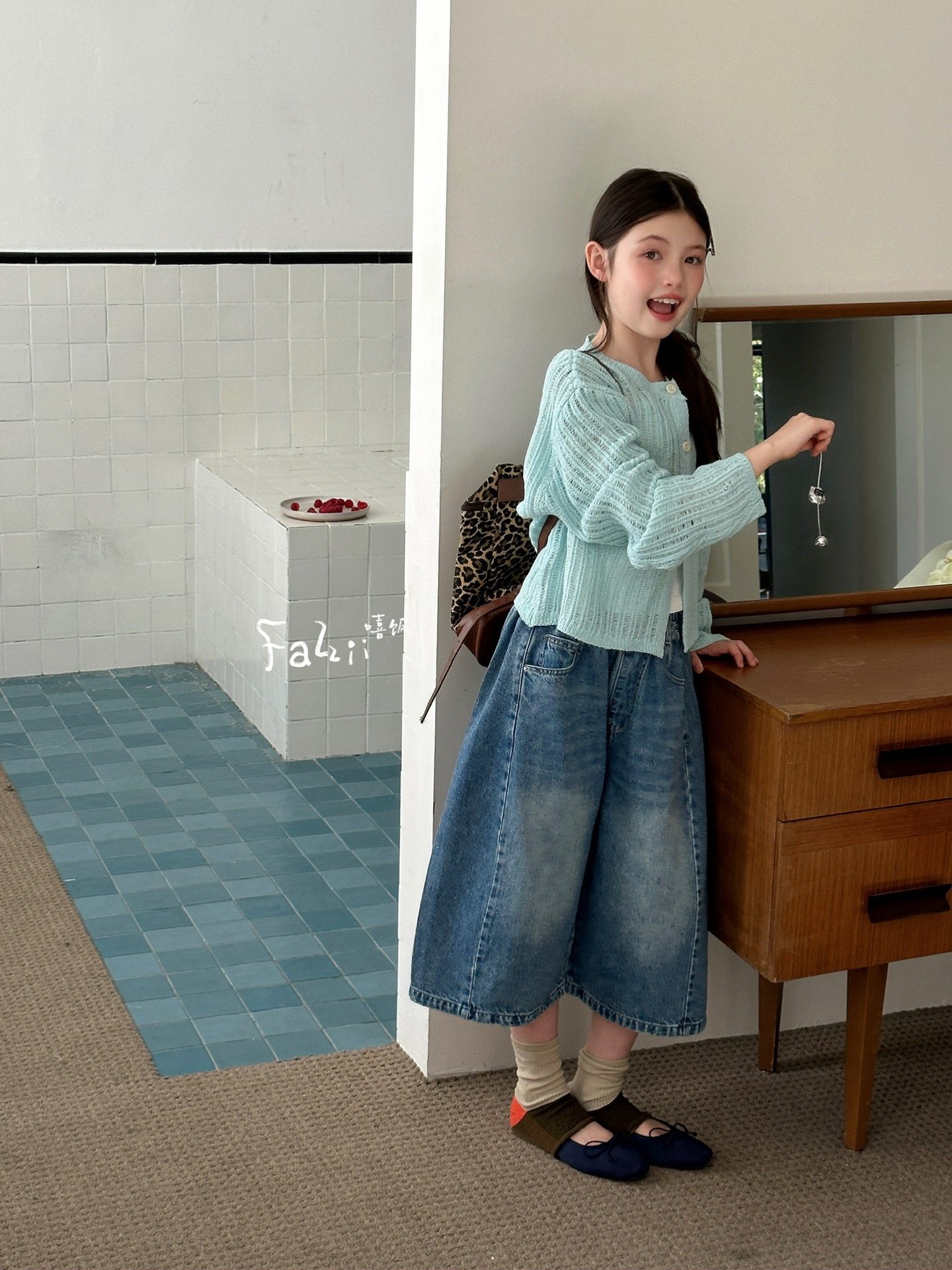 韩国品牌童装法吱26春款新女童洋气针织衫百搭牛仔裤七分阔腿裤潮,童装/婴儿装/亲子装,儿童牛仔裤,淘宝优惠券,粉丝福利购,淘宝优惠卷