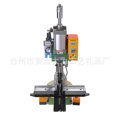 PP500气动自动冰箱贴压制机器马口铁软磁胶冰箱贴制作机省力