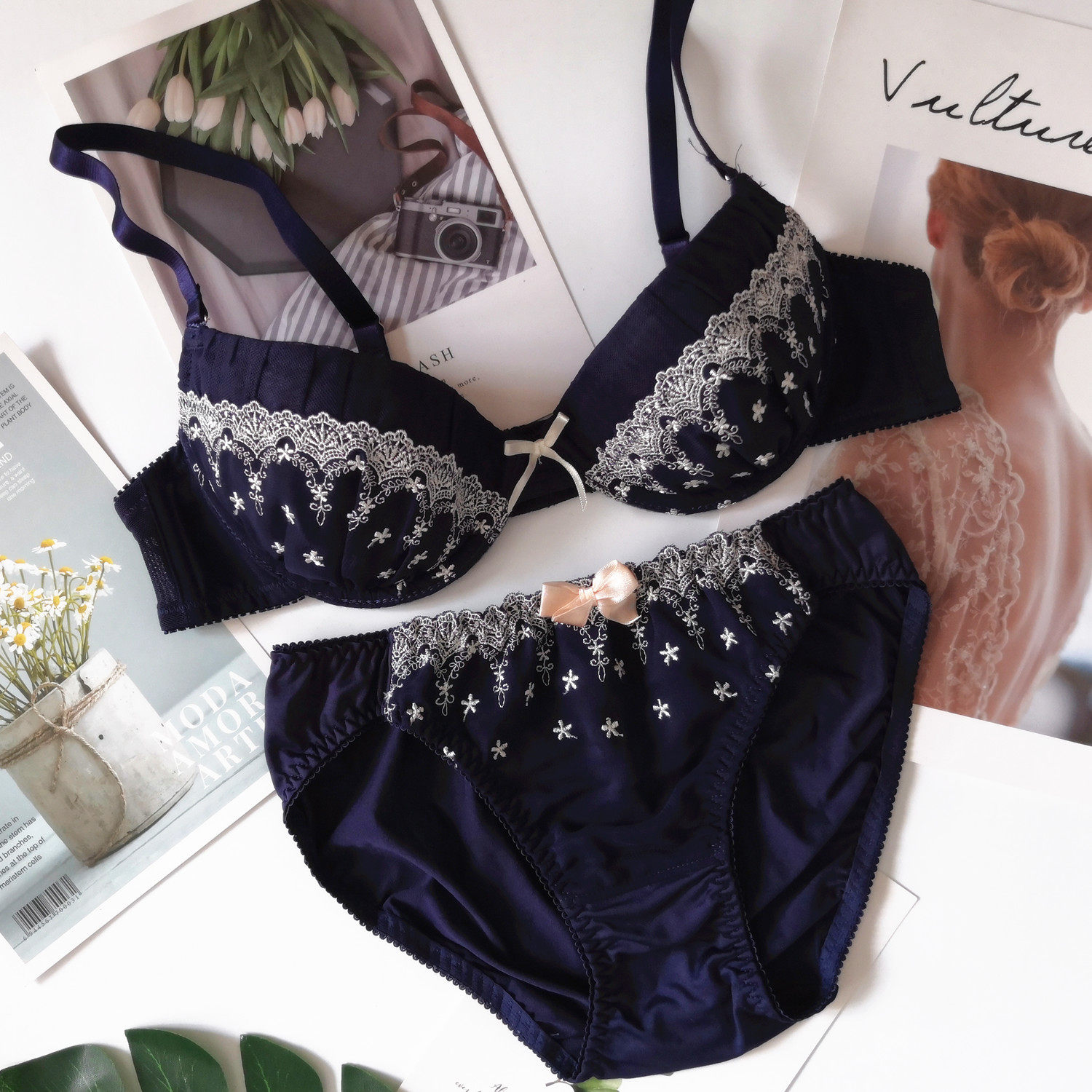 日单日系少女雪纺刺绣公主可爱甜美清新森系聚拢上托薄款文胸套装