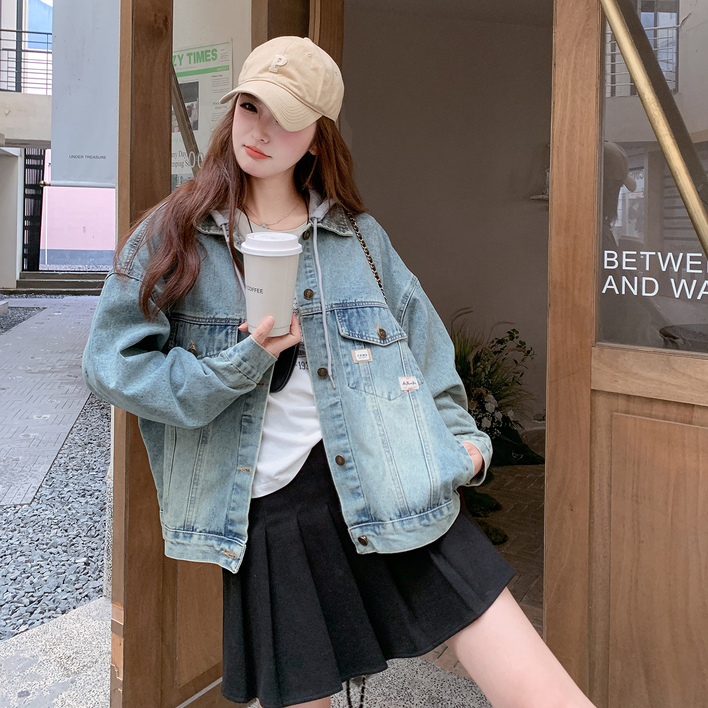 韩系设计感连帽牛仔外套女2025秋季新款宽松百搭休闲夹克上衣潮,女装短外套,2C295