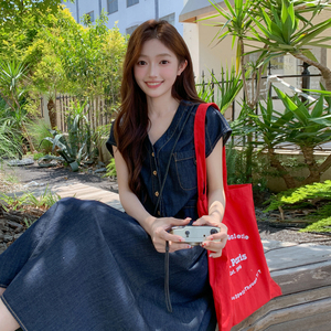 深蓝色复古设计感薄款牛仔长裙女2025夏季新款气质港风收腰连衣裙图片