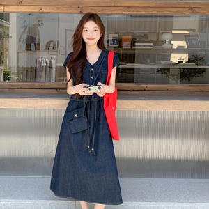 深蓝色复古设计感薄款牛仔长裙女2025夏季新款气质港风收腰连衣裙图片