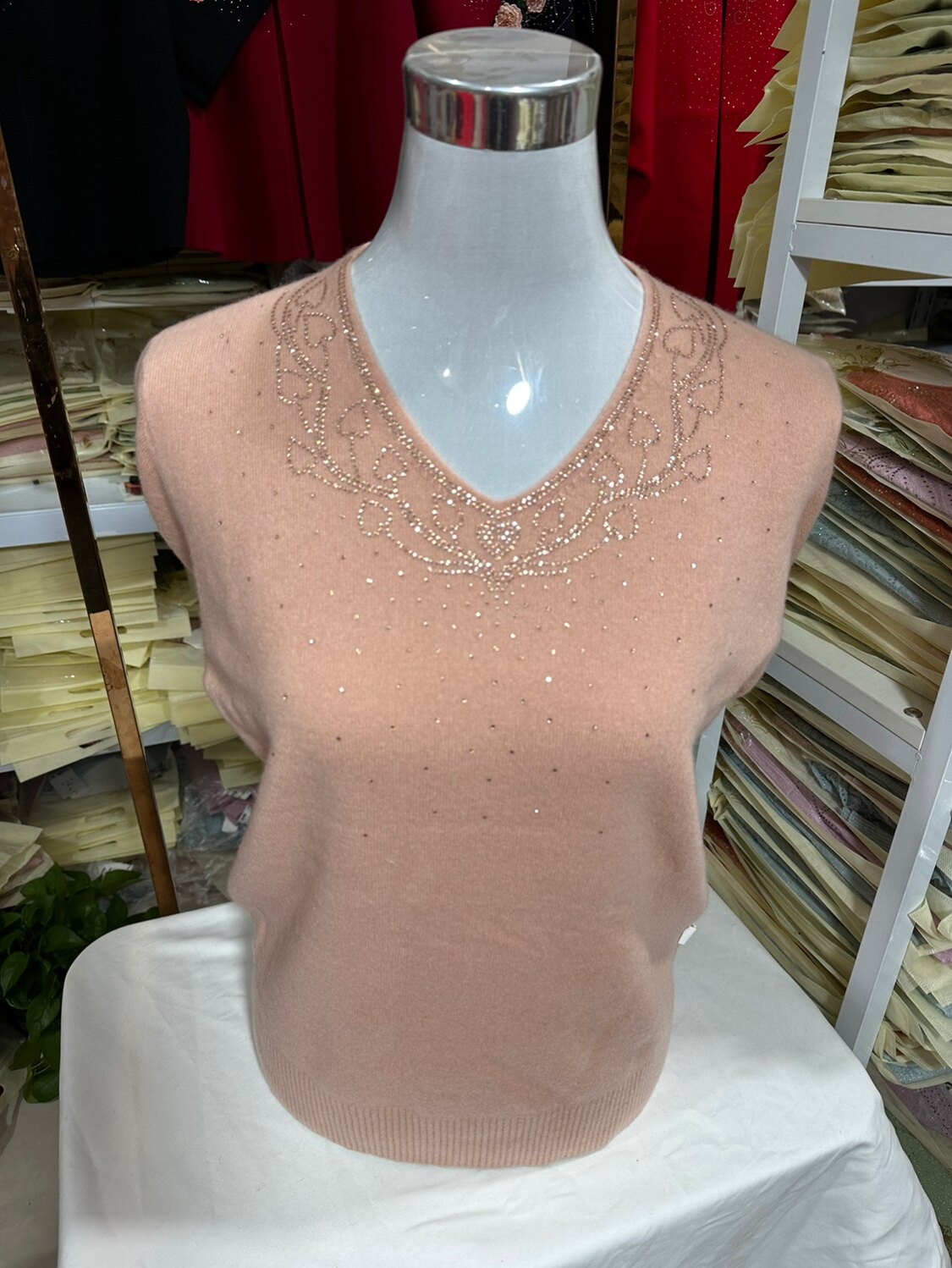 高品质V领纯羊毛衫带钻短款毛衣羊毛打底长袖秋冬中年妈妈装正品,女装/女士精品,毛针织衫,淘宝优惠券,粉丝福利购,淘宝优惠卷