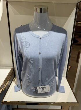 只剩小码 特价！专柜款高端中年妈妈装新款春秋针织薄款镶钻T恤