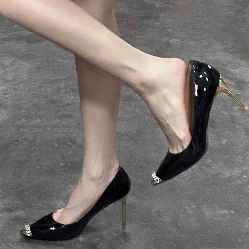 香港欧美风辣妹尖头金属细跟高跟鞋女性感百搭浅口漆皮单鞋2026春,女鞋,浅口单鞋,淘宝优惠券,粉丝福利购,淘宝优惠卷