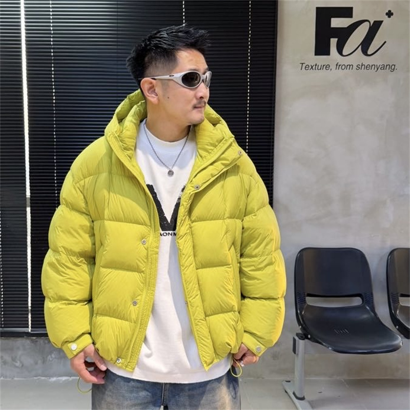 2025冬季新款连帽羽绒服