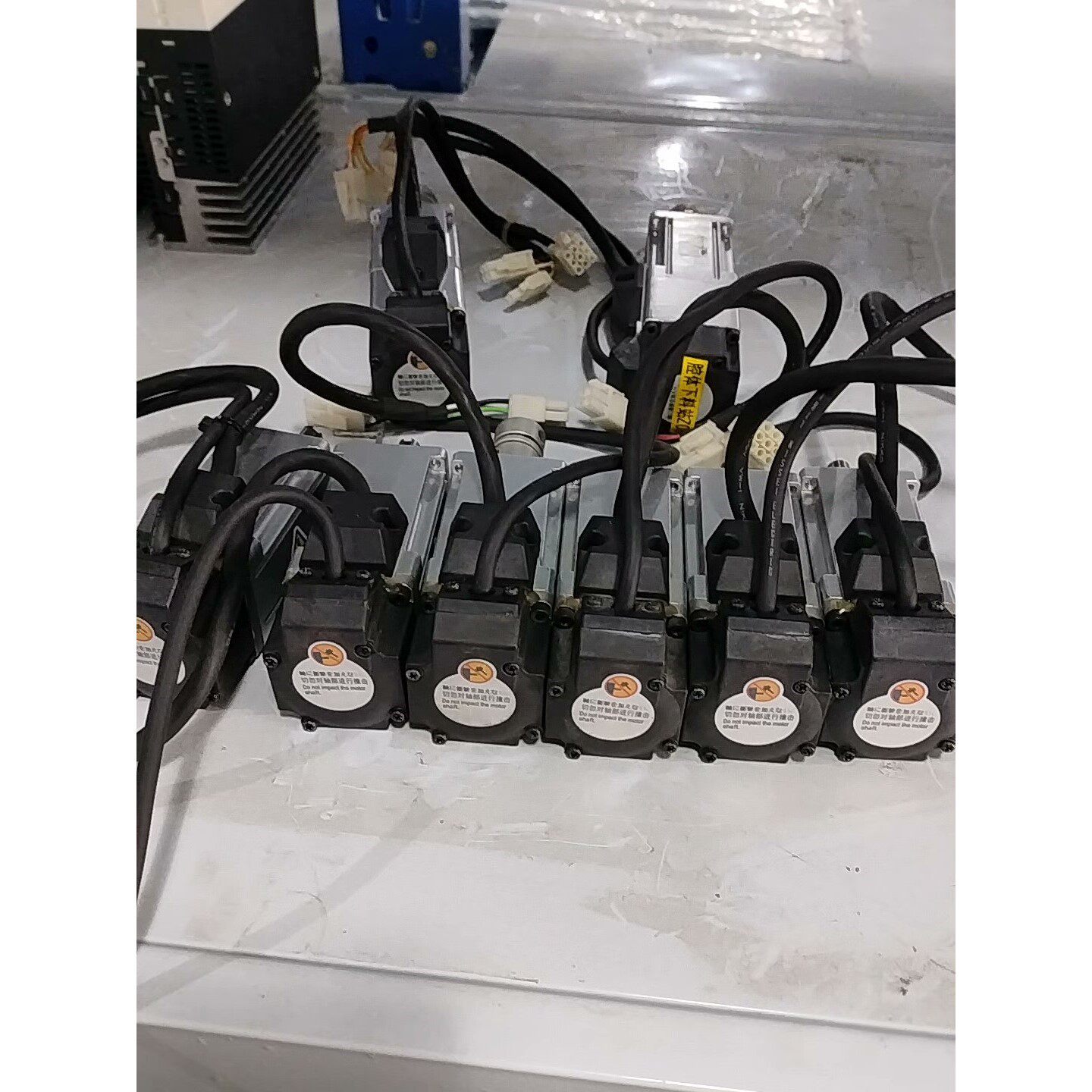 【议价产品】松下伺服电机MSMF012L1U2M询价