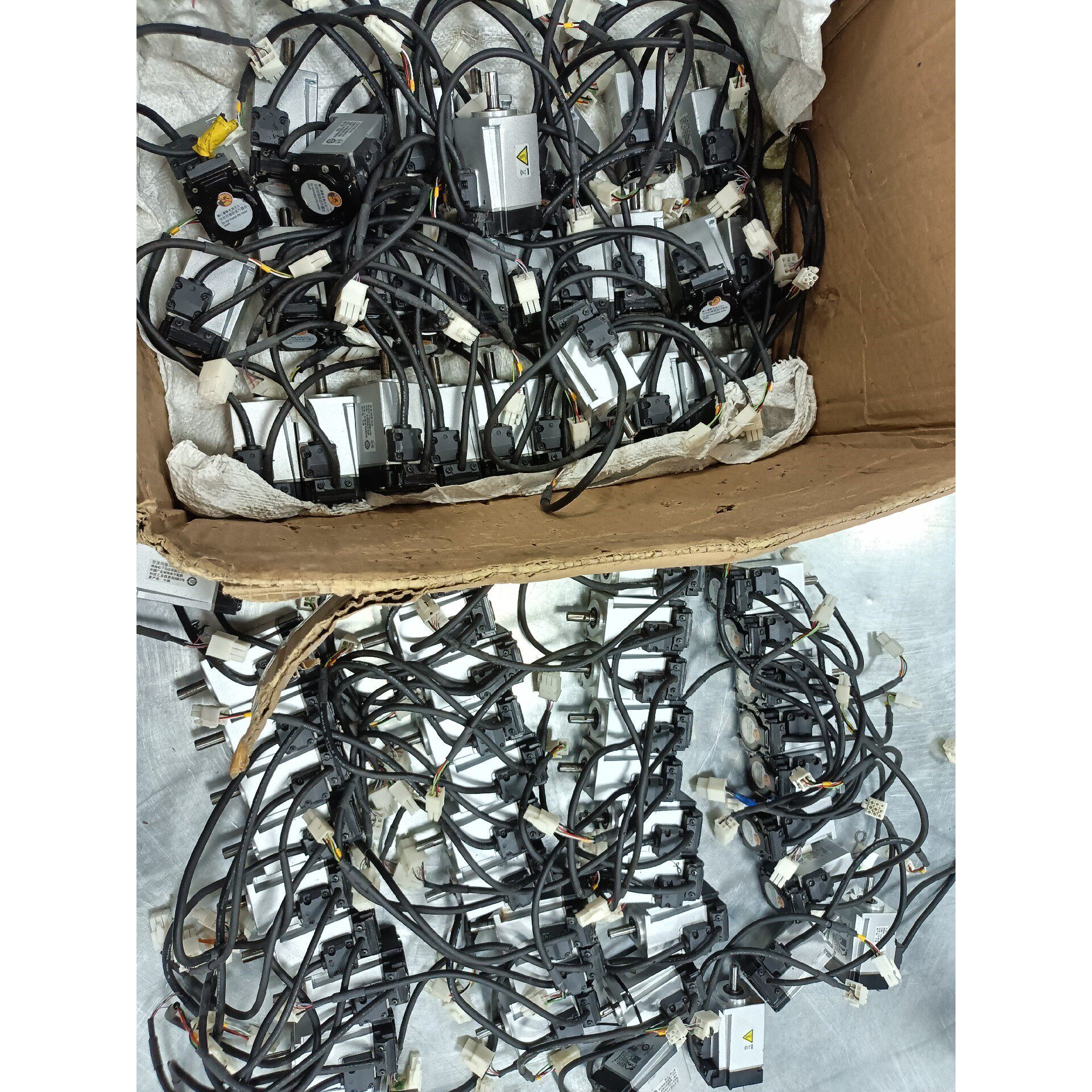 (议价产品)松下A6 100W伺服电机 MHMF012L1U2M 成色漂