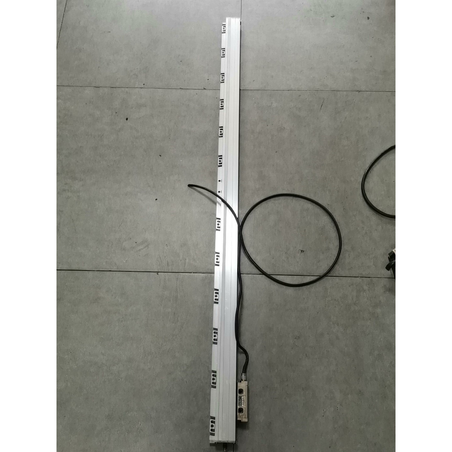 (议价产品)海德汉光栅尺LS187C     ML1140mm拆机一条,