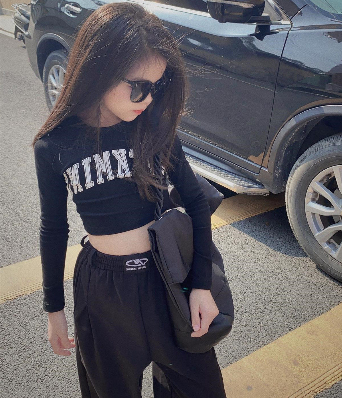 春秋童装儿童短款露脐爵士舞服嘻哈女童长袖T恤百搭字母打底衫潮