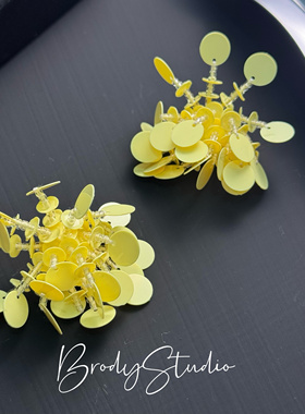 春夏款明黄色耳环少女新潮个性高级同款耳环超仙串珠亮片夸张耳夹