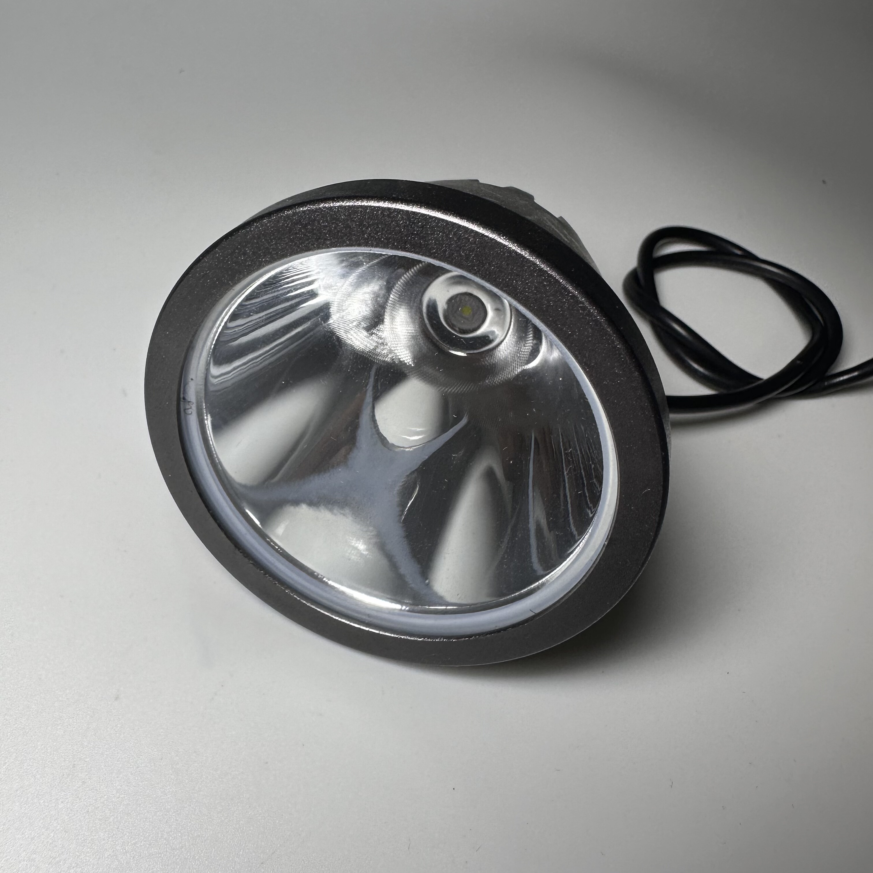 雅尼头灯灯杯灯头7726X原装灯珠带线美国进口灯芯726X直径7.3cm