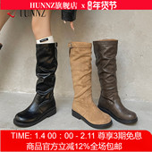 hunnz韩系褶皱堆堆靴秋季 扣带中筒奶茶色短靴复古显瘦圆头长靴女