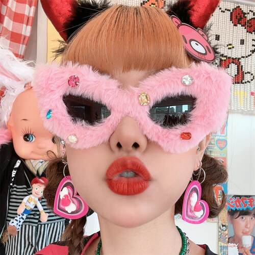 芭比Barbie同款毛绒带钻墨镜女生