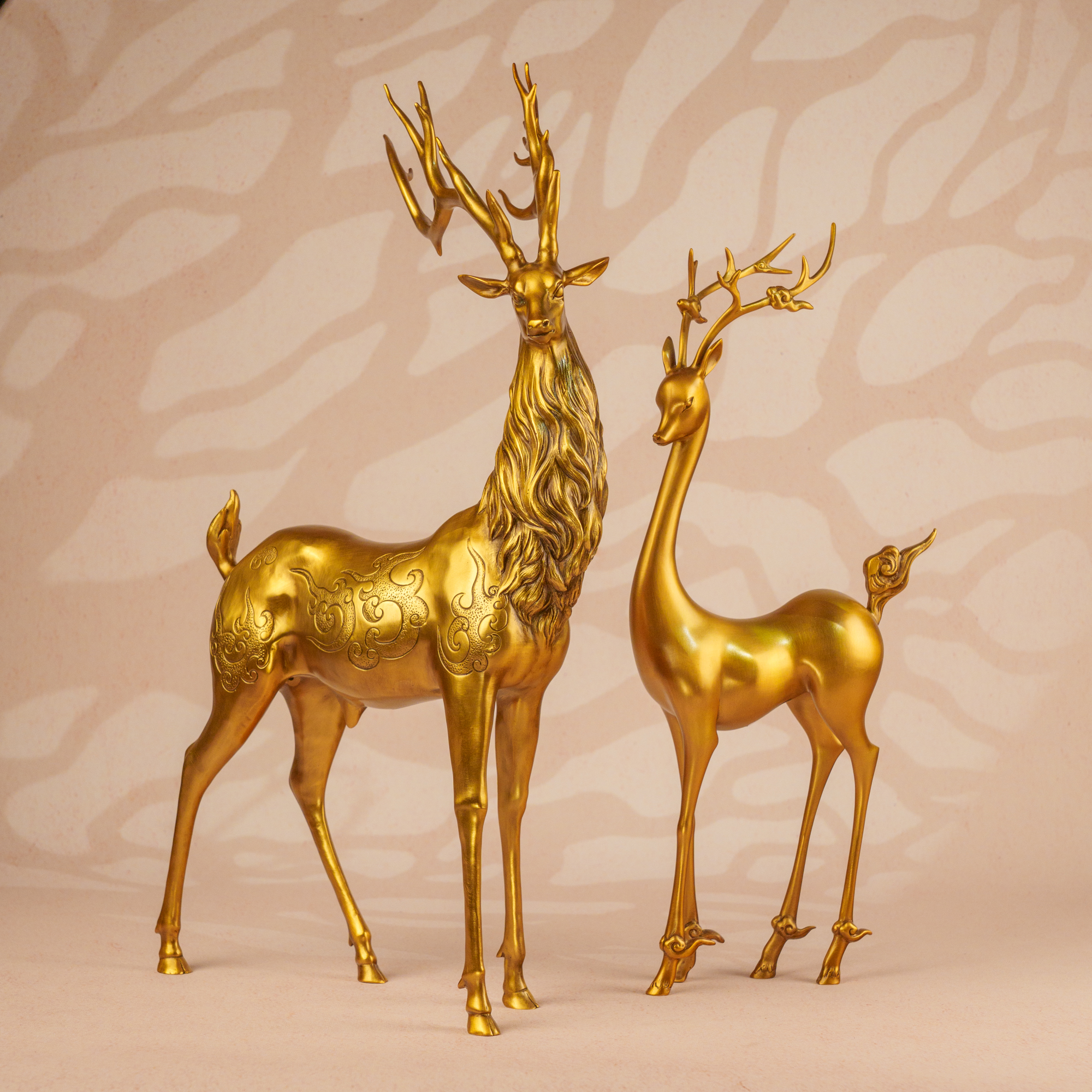 纯黄铜鹿摆件一对乔迁招财梅花鹿